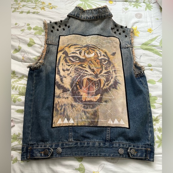 Drop Dead Women’s Denim Vest - Vintage Rare Find! - Picture 2 of 12